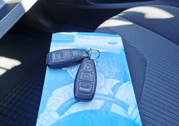 Ford Focus cena 25900 przebieg: 229000, rok produkcji 2011 z Swarzędz małe 466